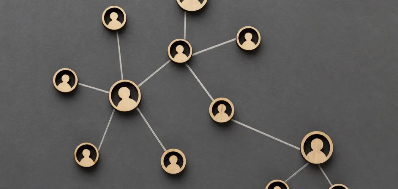 Representación visual de una red de contactos o generación de leads conectados entre sí